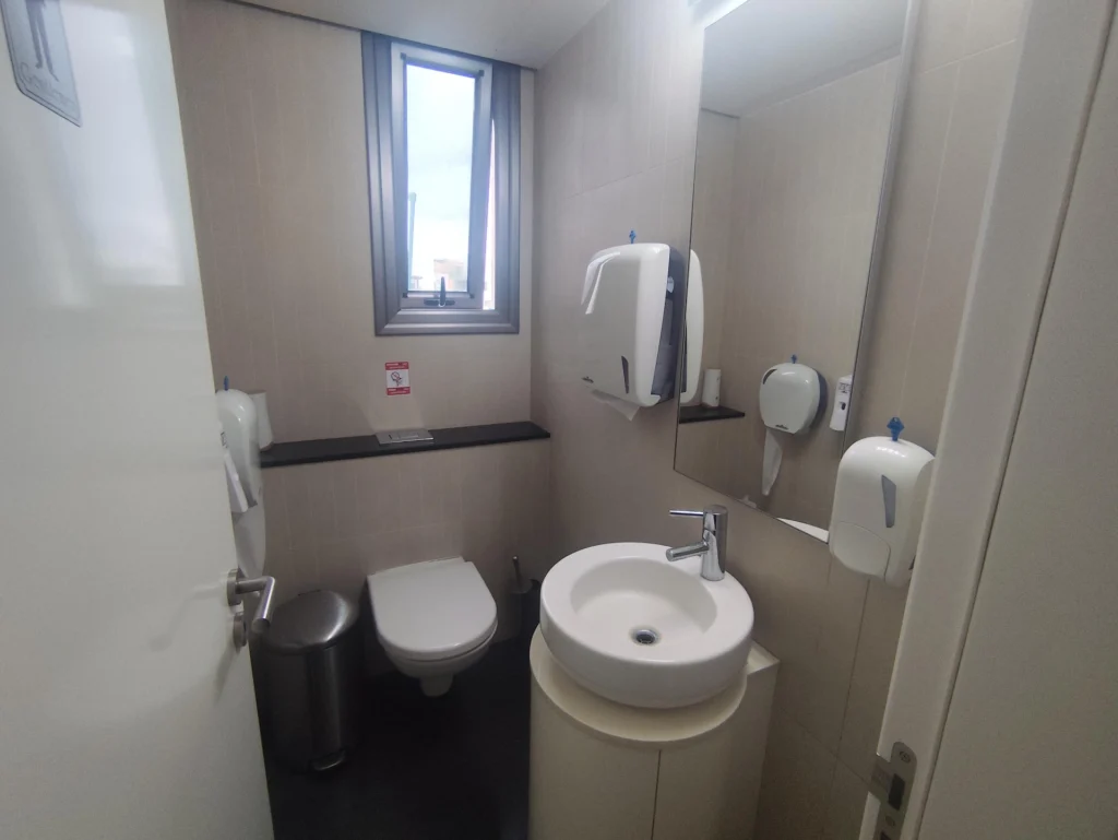 326m² Office for Rent in Limassol – Mesa Geitonia