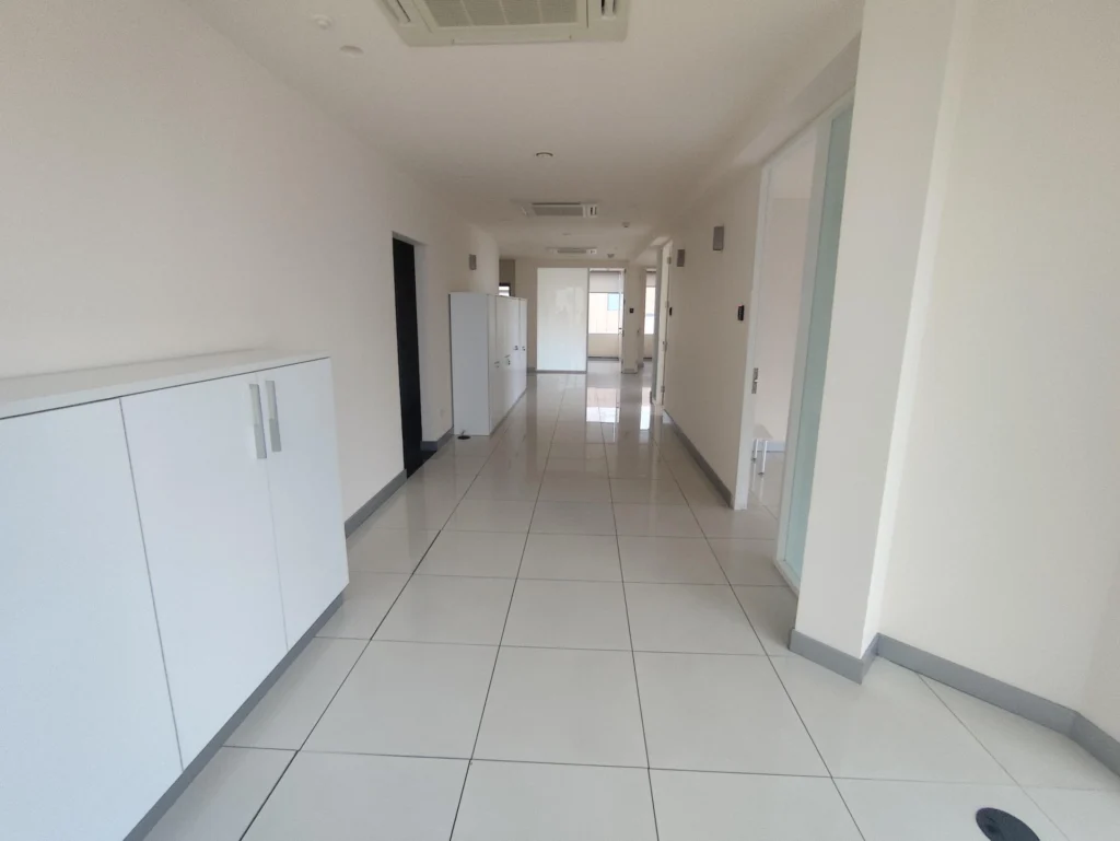 175m² Office for Rent in Limassol – Mesa Geitonia
