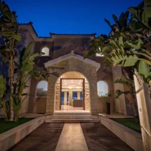 370m² House for Sale in Paphos – Universal