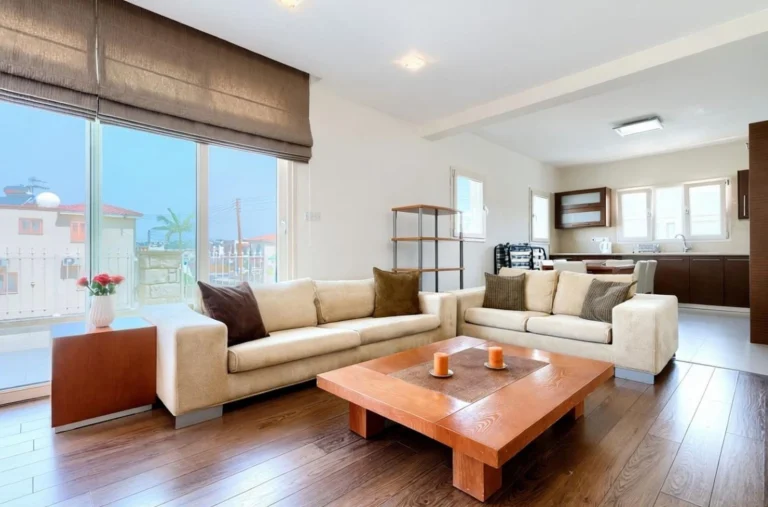 370m² House for Sale in Paphos – Universal