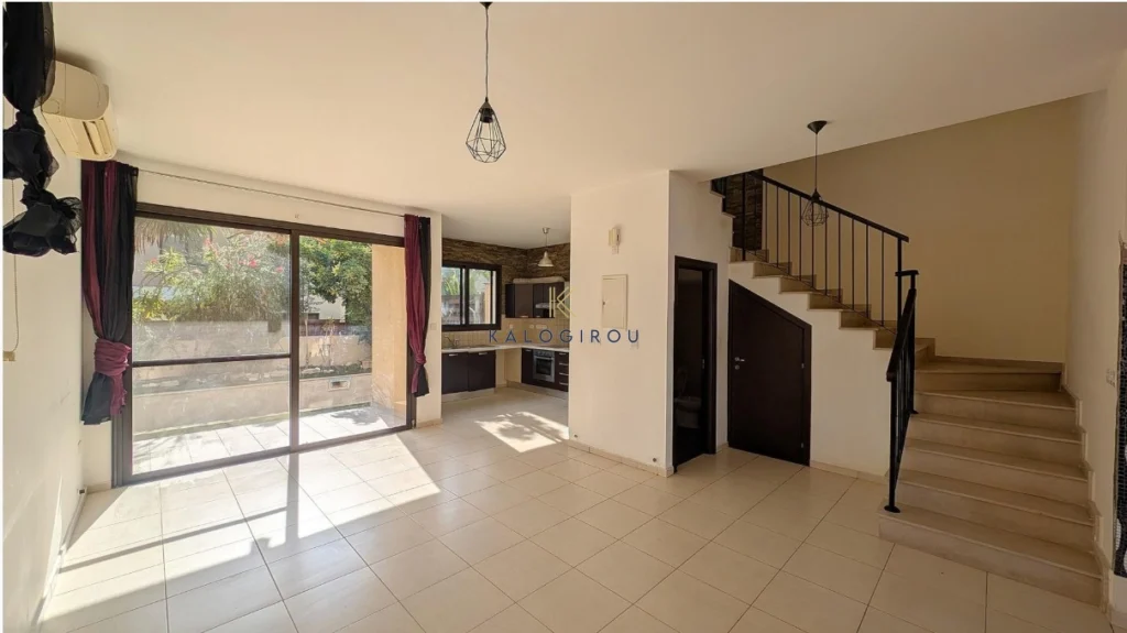 3 Bedroom House for Sale in Oroklini, Larnaca District