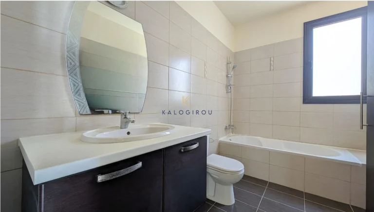 3 Bedroom House for Sale in Oroklini, Larnaca District