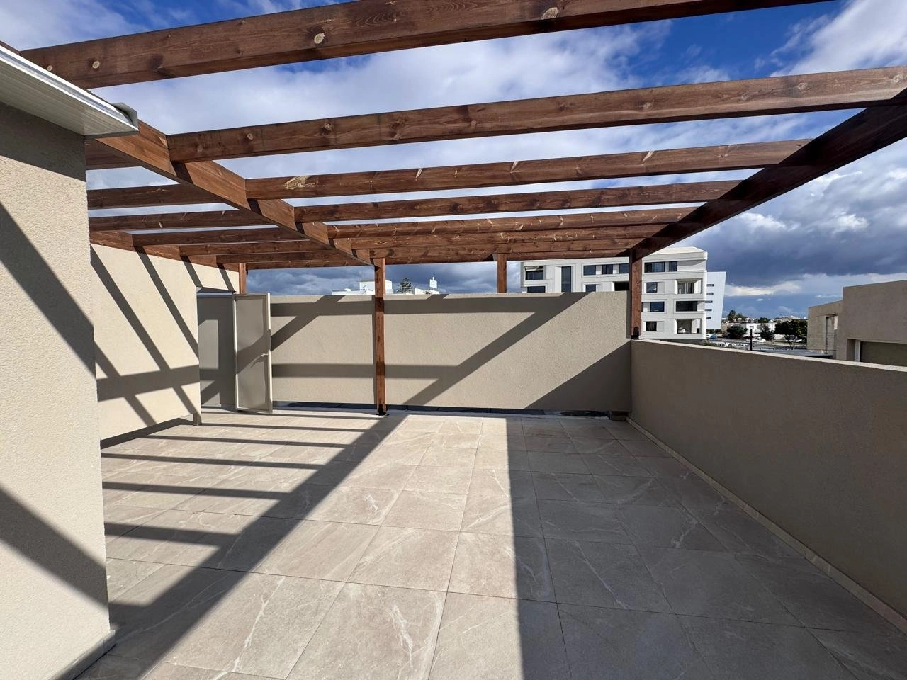 260m² Building for Rent in Limassol – Kapsalos
