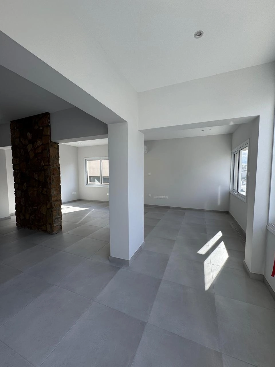 260m² Building for Rent in Limassol – Kapsalos