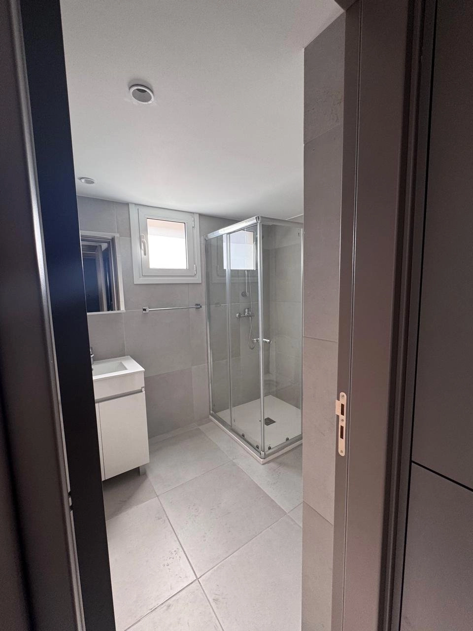260m² Building for Rent in Limassol – Kapsalos