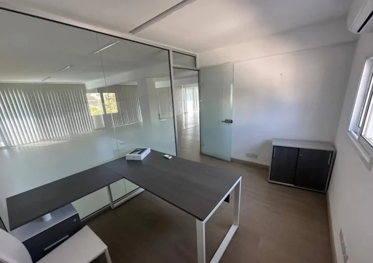 200m² Office for Rent in Agios Tychonas, Limassol District
