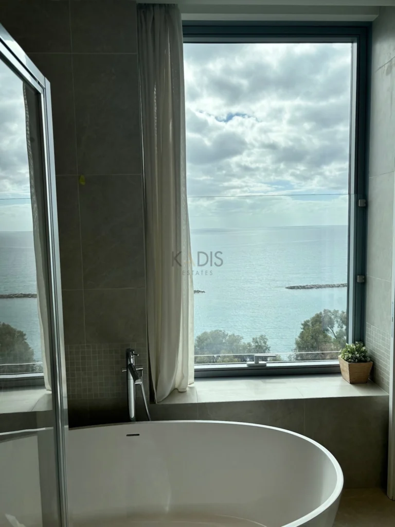 2 Bedroom Apartment for Sale in Agios Tychonas, Limassol District