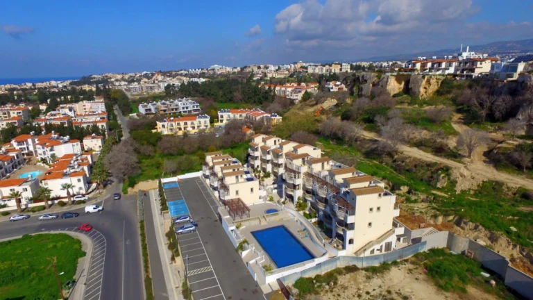 2 Bedroom Apartment for Sale in Paphos – Universal