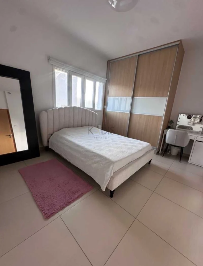 Дом с 5 спальнями в аренду в Агиос Тихонас, район Лимассола