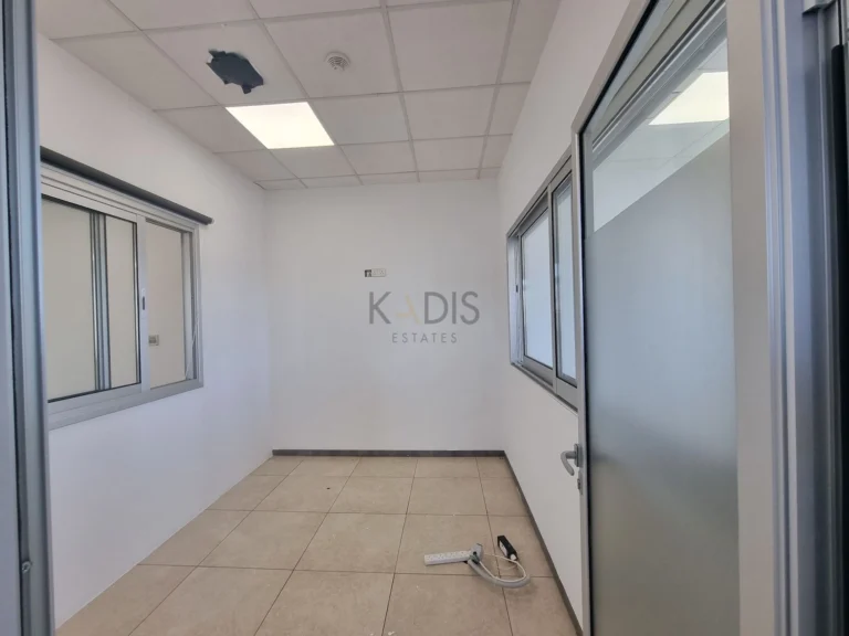 495m² Office for Sale in Limassol District