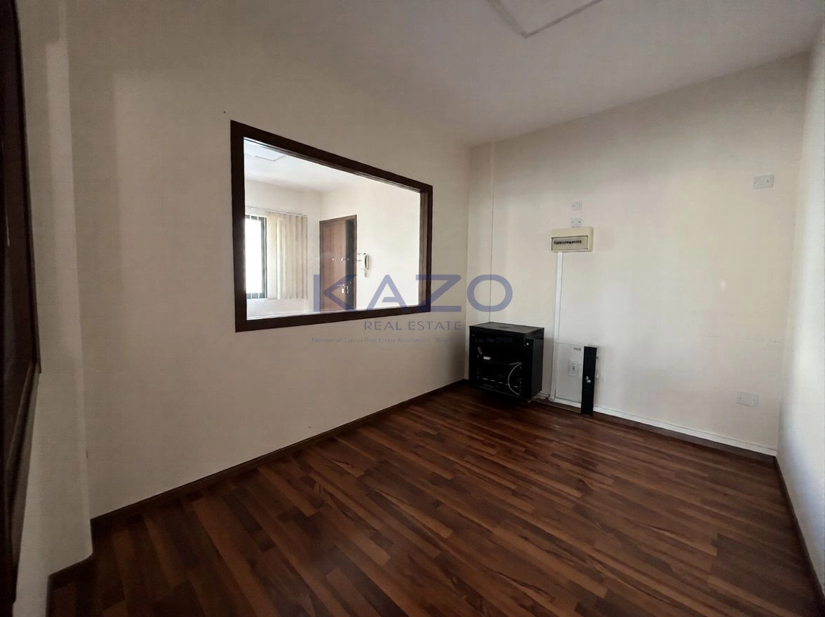118m² Office for Rent in Limassol District