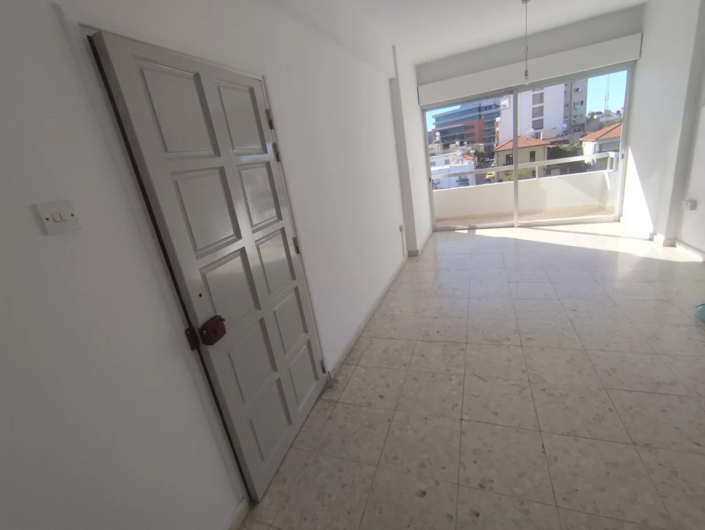 90m² Office for Rent in Limassol – Agia Zoni
