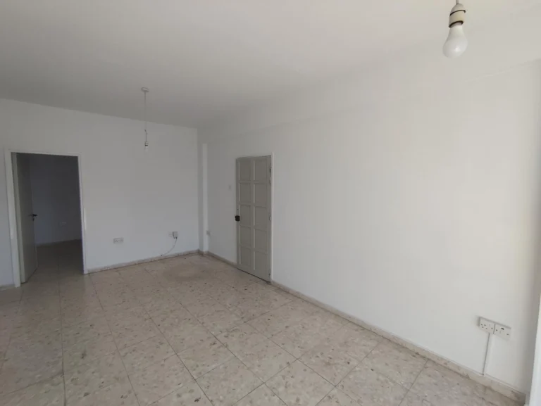 90m² Office for Rent in Limassol – Agia Zoni