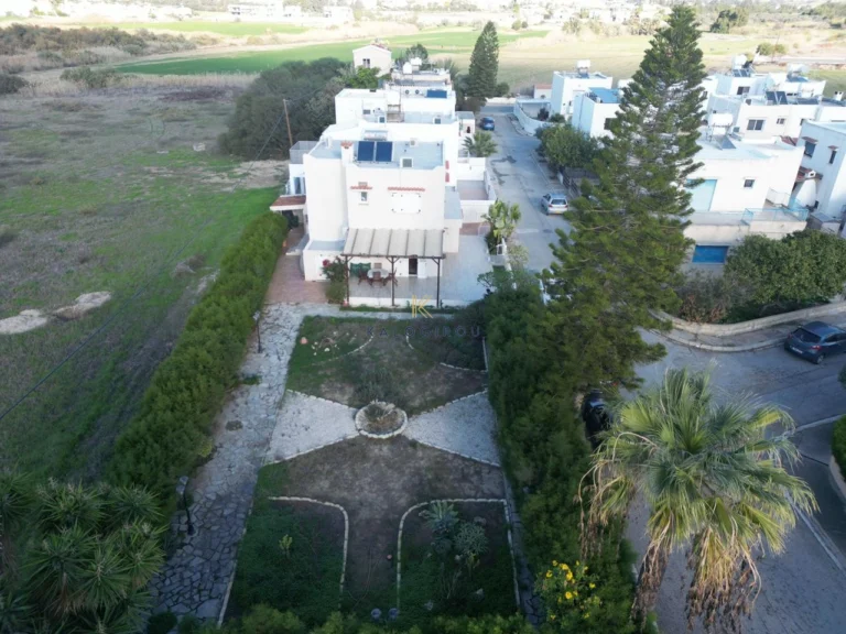 Cheap Houses and Villas for Sale Larnaca up to 500000 euro