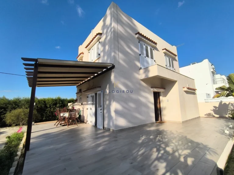 Cheap Houses and Villas for Sale Larnaca up to 500000 euro