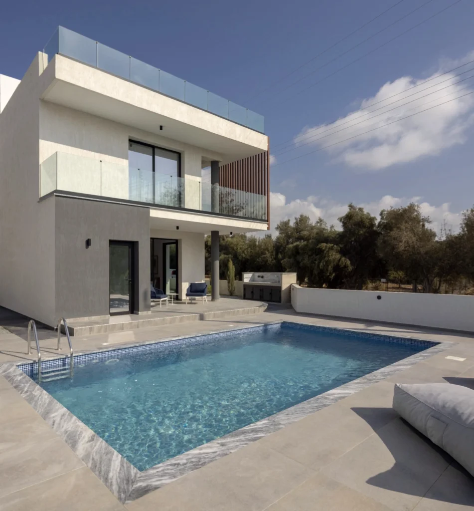 4 Bedroom House for Sale in Chlorakas, Paphos District