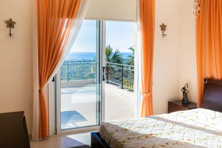 2 Bedroom Apartment for Sale in Mesa Chorio, Paphos District