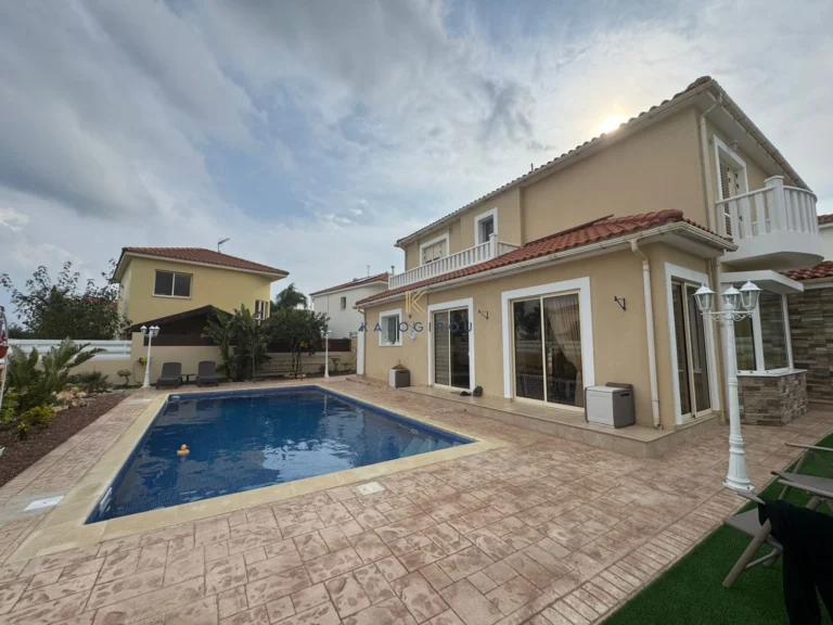 Cheap Houses and Villas for Sale Larnaca up to 800000 euro