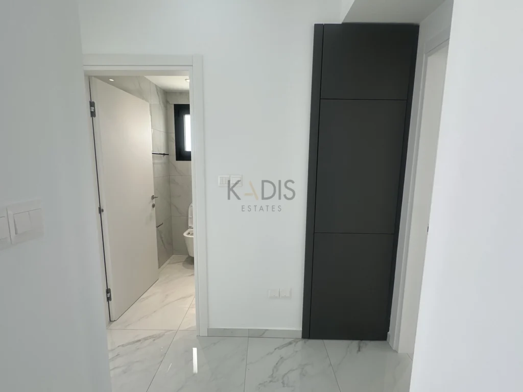 2 Bedroom Apartment for Sale in Limassol – Kapsalos