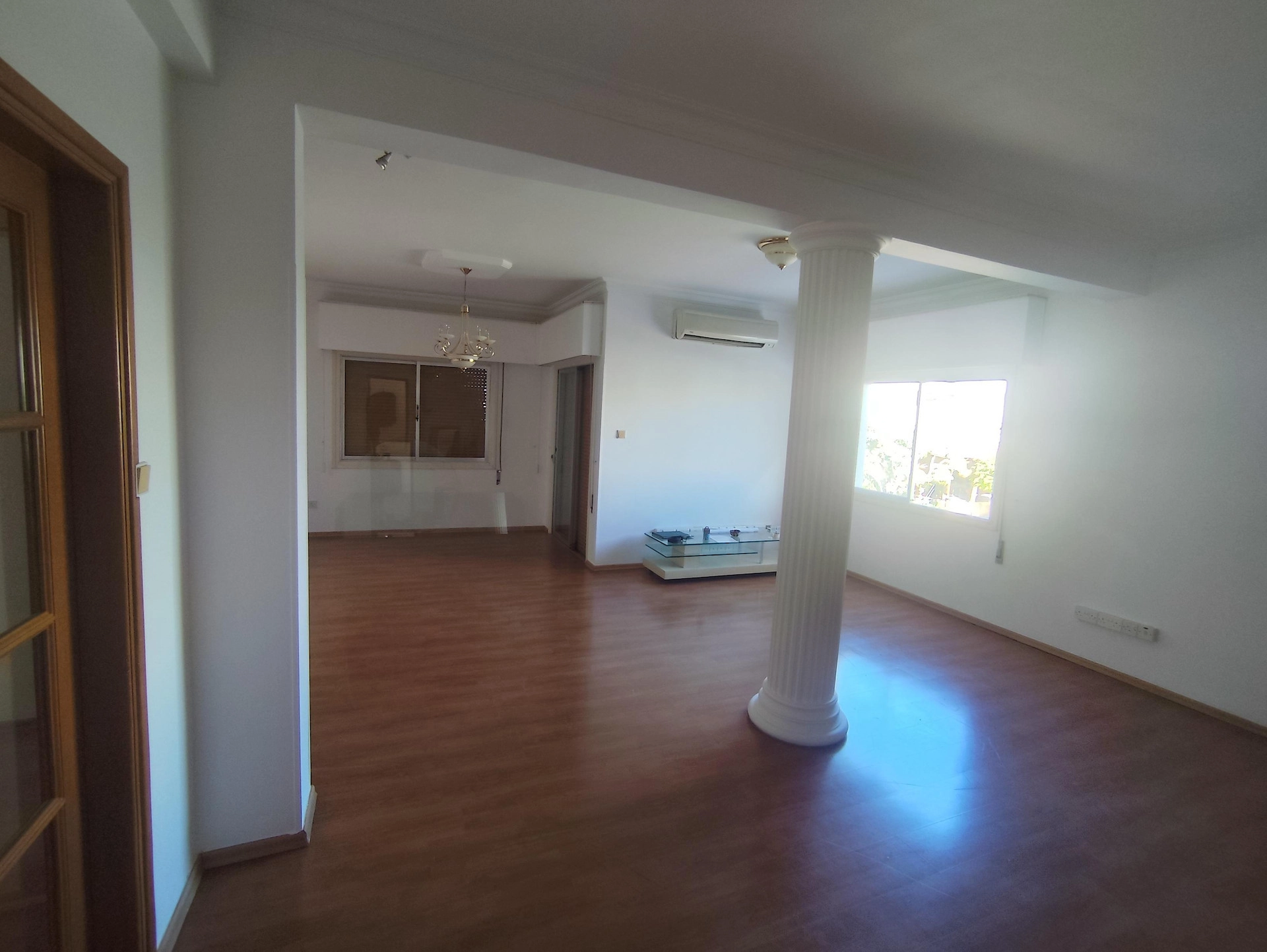140m² Office for Rent in Limassol District