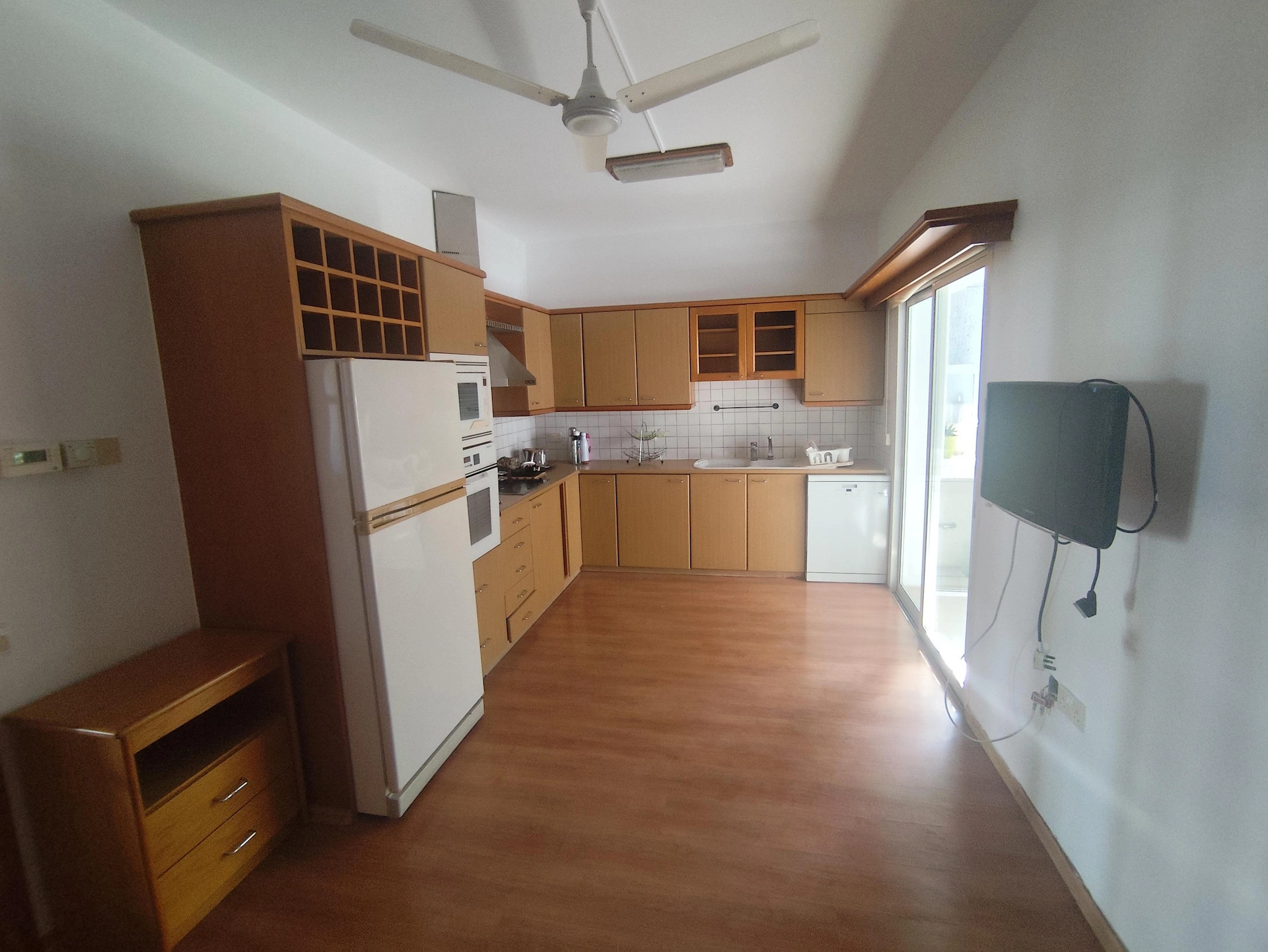 140m² Office for Rent in Limassol District