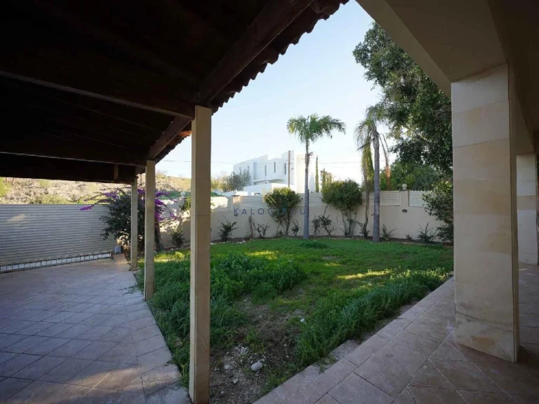 5 Bedroom House for Sale in Tseri, Nicosia District
