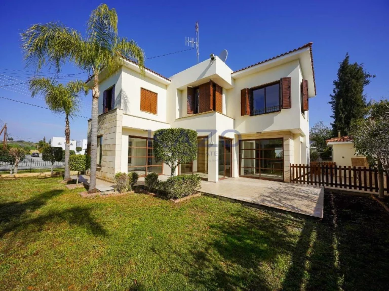 Cheap Houses and Villas for Sale Nicosia up to 600000 euro