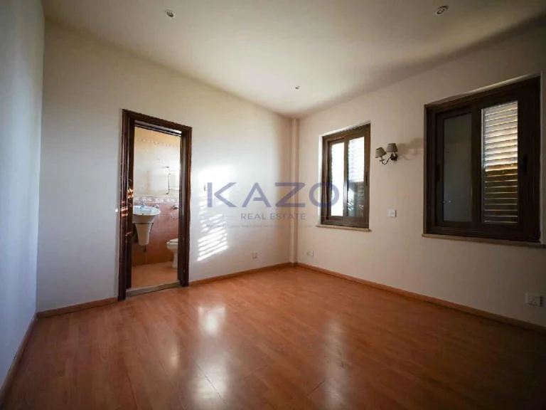 5 Bedroom House for Sale in Tseri, Nicosia District