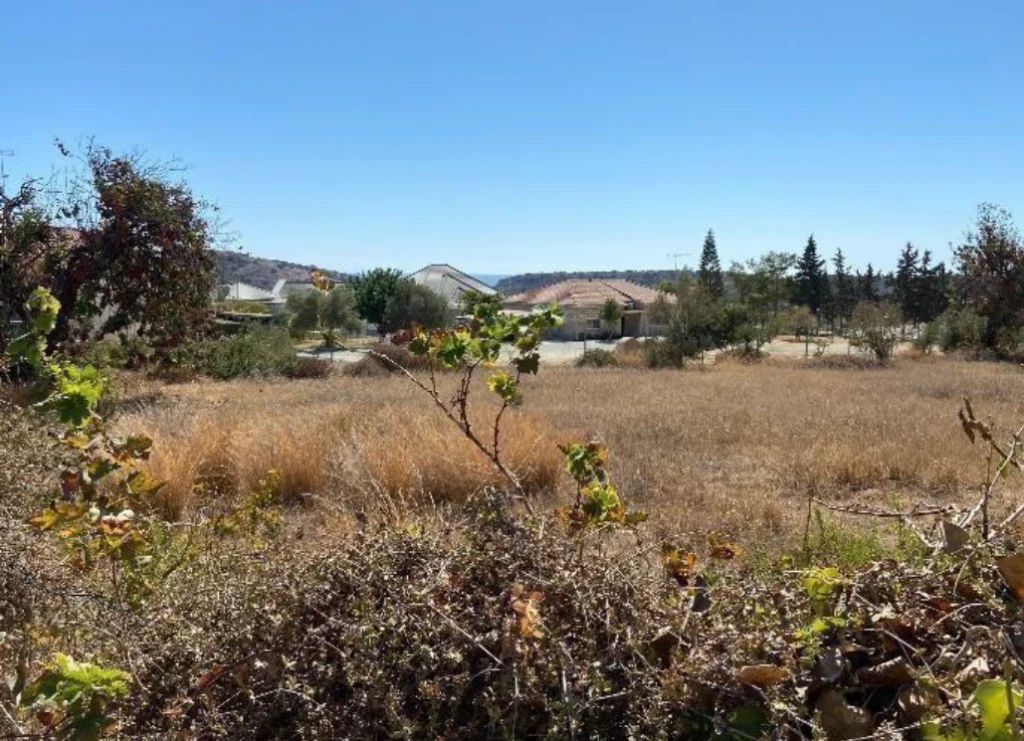 3,030m² Plot for Sale in Agios Tychonas, Limassol District