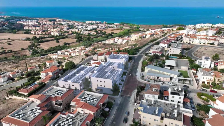 3 Bedroom Apartment for Sale in Chlorakas, Paphos District