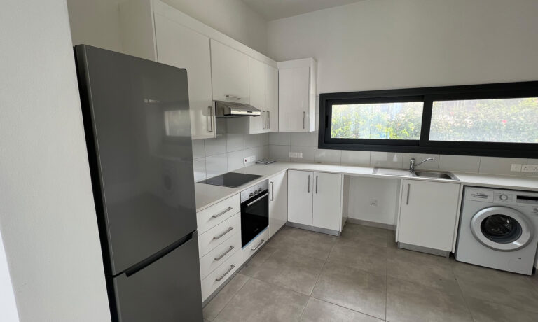 3 Bedroom House for Sale in Chlorakas, Paphos District